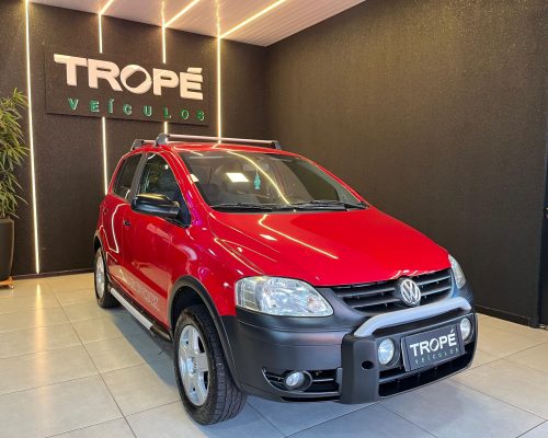 VOLKSWAGEN CROSSFOX FLEX 2005-VERMELHO (1)